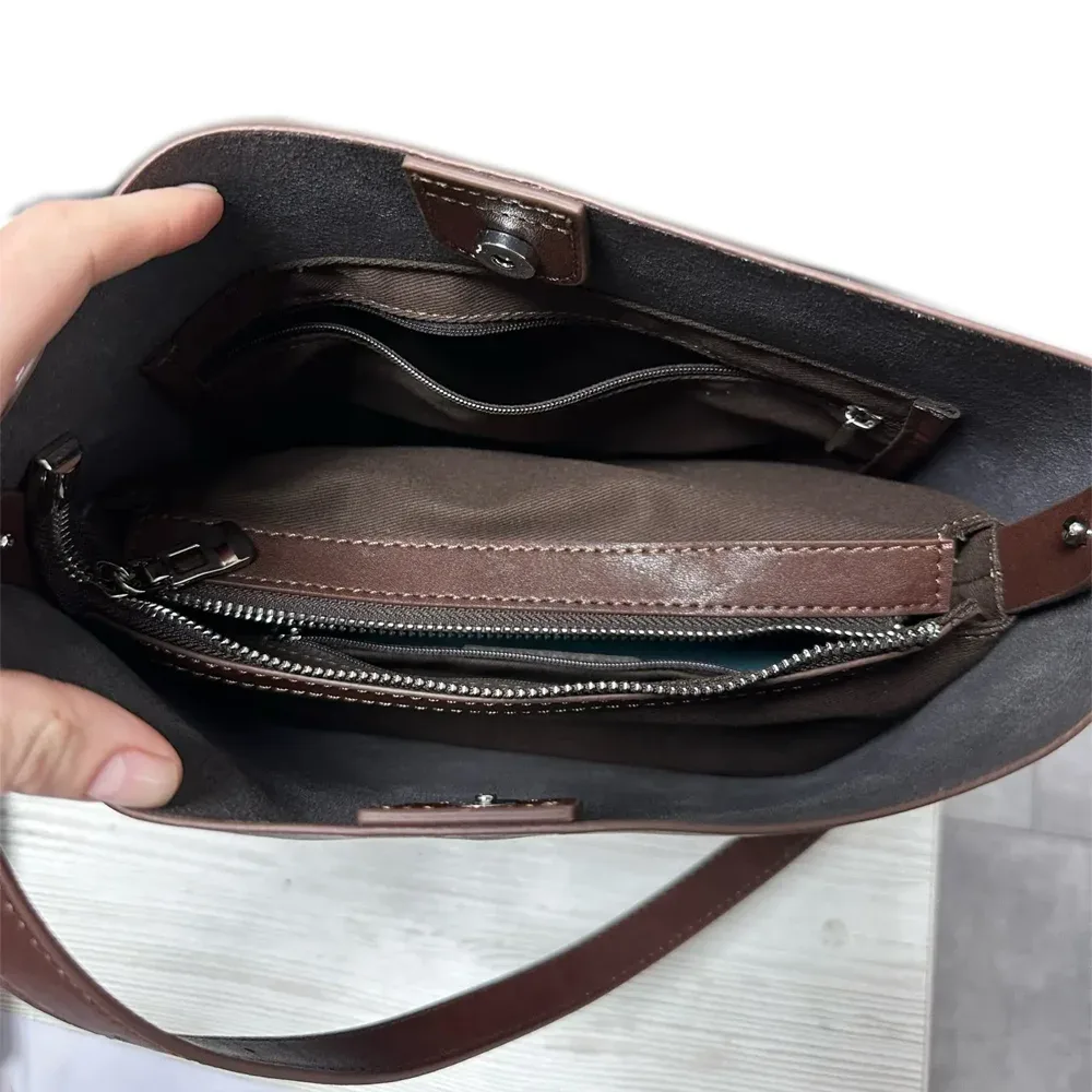rétro véritable peau de vache 2025 nouveau sac à bandoulière en cuir sac fourre-tout pour les femmes mode sac seau capacité sac à bandoulière sac d'été