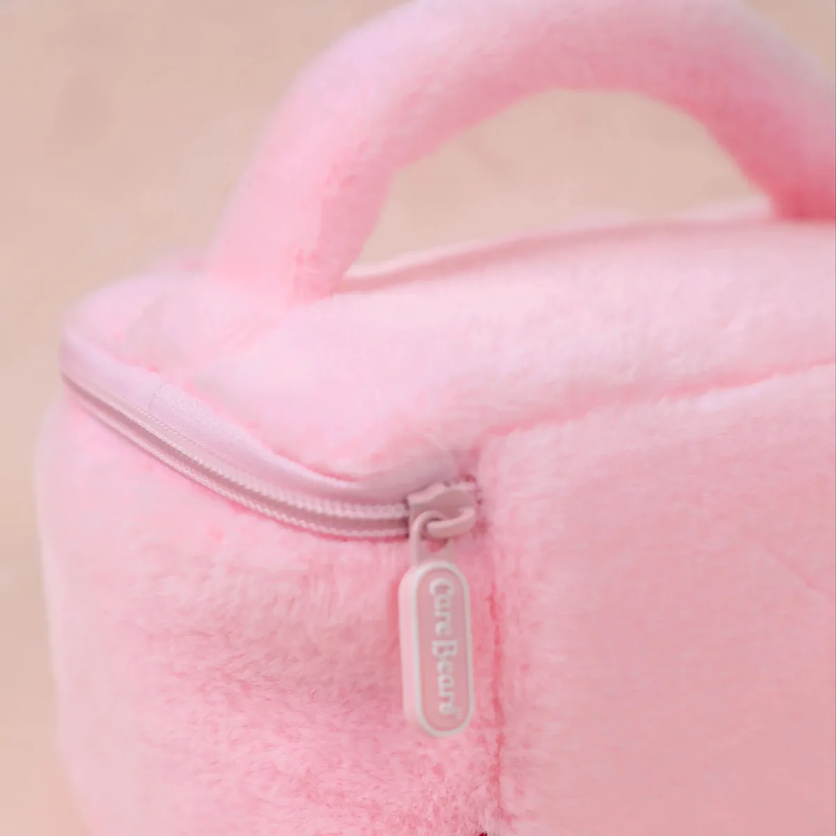 trousse de toilette en peluche care bears, sac de toilette de voyage de grande capacité pour filles et femmes, pochette de maquillage douce et moelleuse
