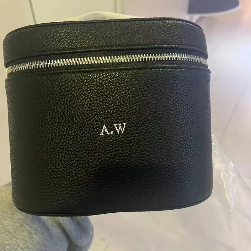 nouvelle trousse de maquillage ronde en cuir pu personnalisable, sac de rangement portable pour rouge à lèvres et soins de la peau avec compartiments