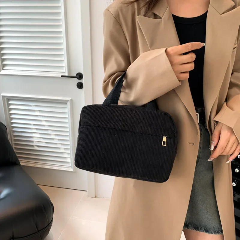 sac de maquillage personnalisé en velours côtelé brodé, sac de rangement de voyage portable multifonctionnel avec nom personnalisé, sac à main de loisirs