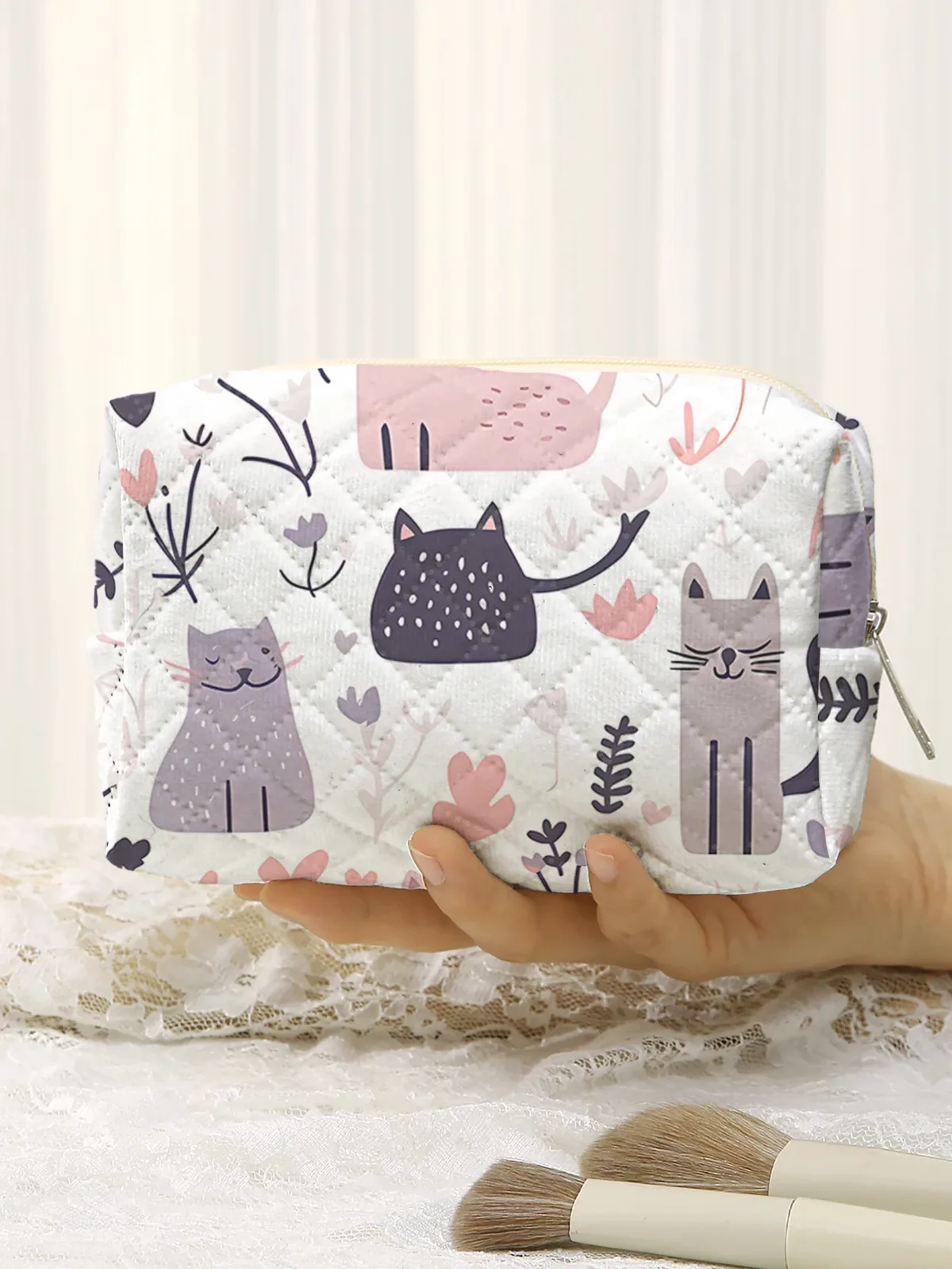 grande trousse de toilette matelassée, motif chat de dessin animé et cœurs botaniques, couleur douce, avec fermeture éclair, pour maquillage, pour femme, pochette de rangement quotidienne et de voyage