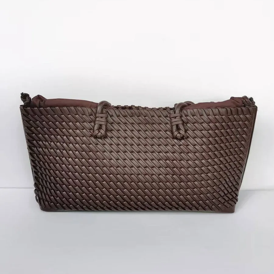 nouveau sac à main tissé pour les trajets quotidiens, élégant et polyvalent, sac fourre-tout de très grande capacité.