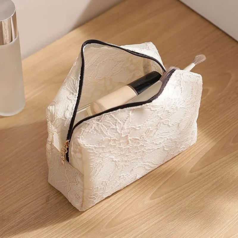 trousse de maquillage en maille de dentelle pour femmes, sac de rangement de cosmétiques et de bijoux de grande capacité, trousse de toilette carrée portable à fermeture éclair