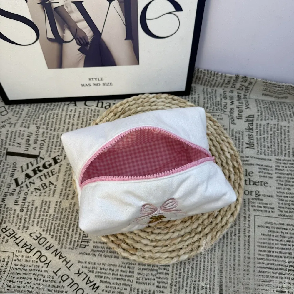 trousse de toilette de voyage blanche et rose à fermeture éclair pour femmes et filles, sac cosmétique lapin kawaii avec nœud en dentelle, grande capacité, organisateur de maquillage