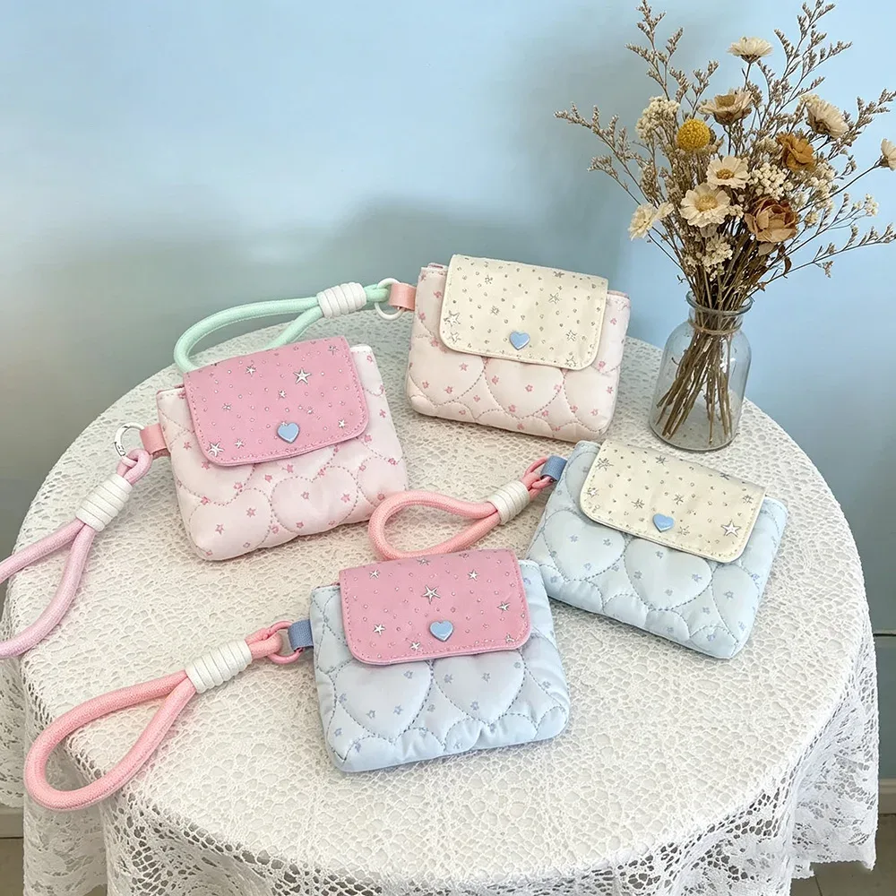 nouveau modèle style ins kawaii, sac de rangement souple et mignon pour cartes, appareil photo ccd et écouteurs, avec design à boutons, idéal pour transporter, cadeaux
