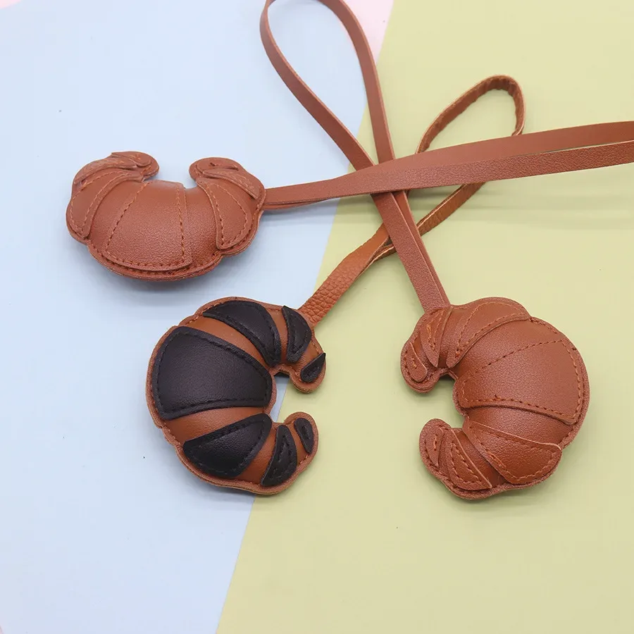 breloque de sac croissant en cuir pu, porte-clés de sac à dos kawaii, accessoire doux fait à la main, mignon couple ami, bijoux cadeau