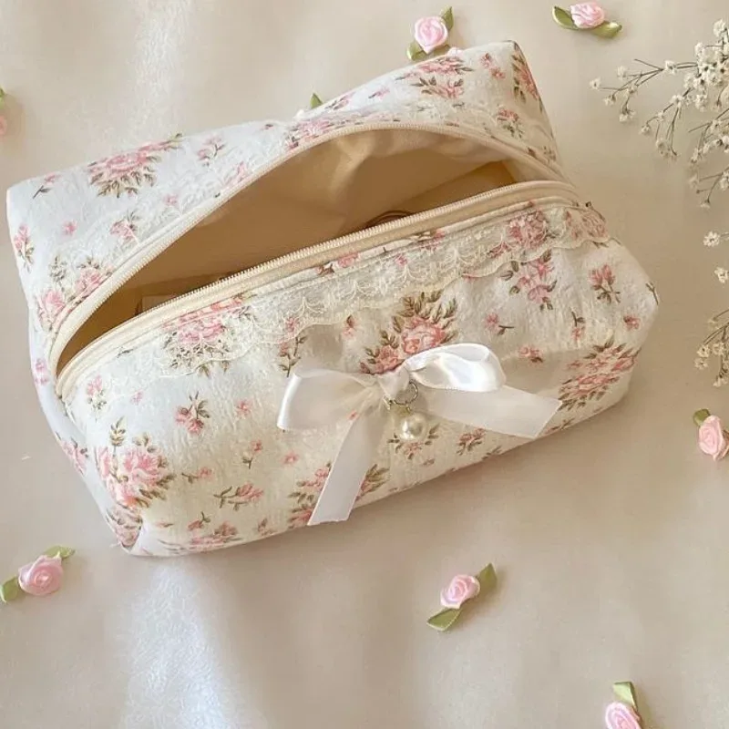 trousse de maquillage noire en dentelle avec nœud pour femme, grande capacité, sac de toilette de voyage, organisateur cosmétique mignon coréen, pochette portable pour femme
