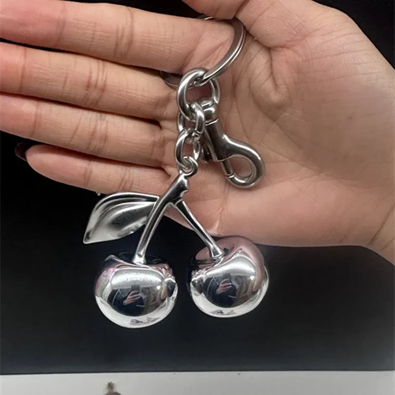 pendentif de luxe en forme de cerise argentée effet miroir pour sac à main coach, sacs à bandoulière, portefeuille femme, accessoires porte-clés, cadeau