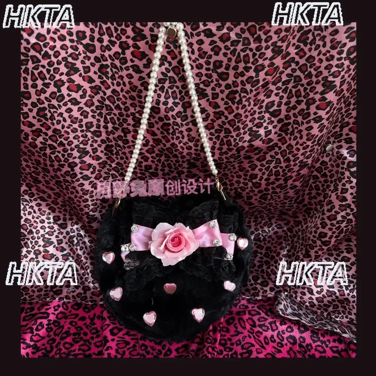 sac à main original fait main en fourrure et perles, style lolita princesse, avec chaîne et nœud en forme de cœur, sac à dos lolita mignon