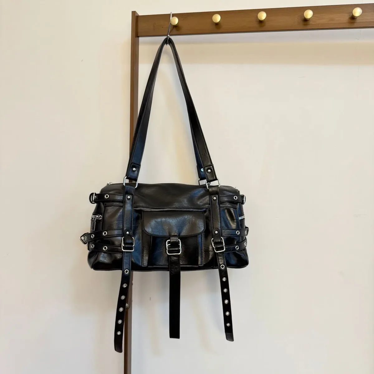sac à bandoulière multi-poches pour femme, grande capacité, style punk y2k, avec rivets, sac à main moto tendance pour femme, sac de voyage à franges à porter sous le bras