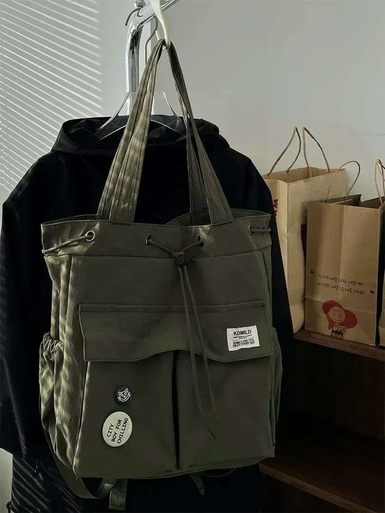 sac à dos léger et décontracté pour femme, idéal pour les voyages, les loisirs en plein air, en nylon, capacité 20-35l, avec compartiment pour ordinateur portable 14 pouces