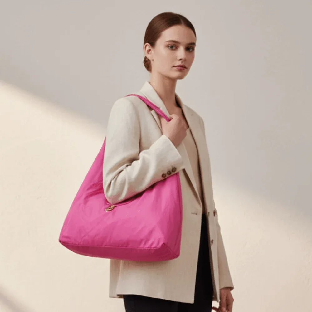 sac fourre-tout porte-clés couleur unie, mini sac de shopping pliable résistant aux déchirures, ultra-léger et peu encombrant, pochette 2-en-1 avec breloque.