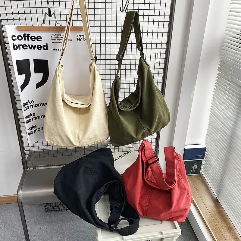 sacs à main en toile de grande capacité pour femmes, sacs de voyage décontractés pour femmes, sacs à bandoulière souples, salle de bain codo, mode initiée, nouveau, 2022