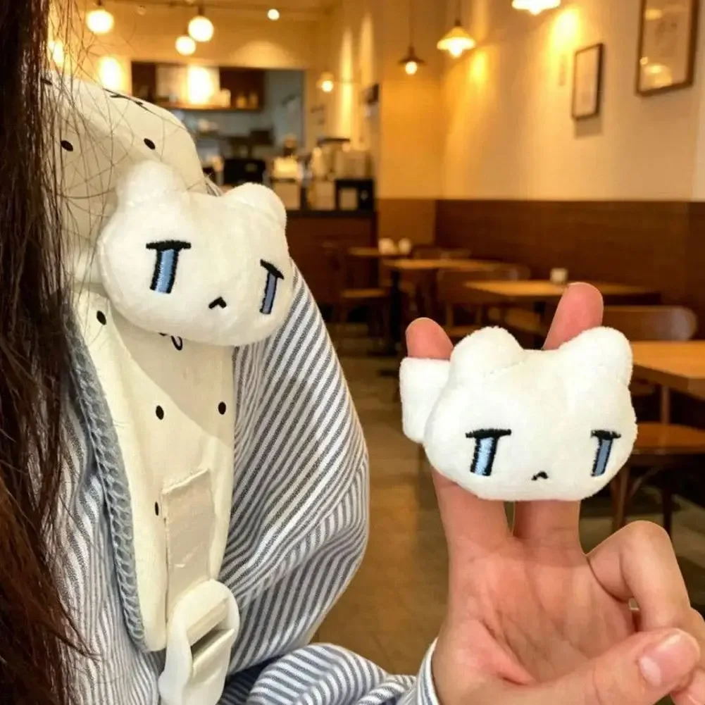 mignon chat qui pleure, breloque en peluche pour sac, décoration kawaii pour sac à dos et bandoulière, pendentif mascotte en velcro, cadeau pour les amis.
