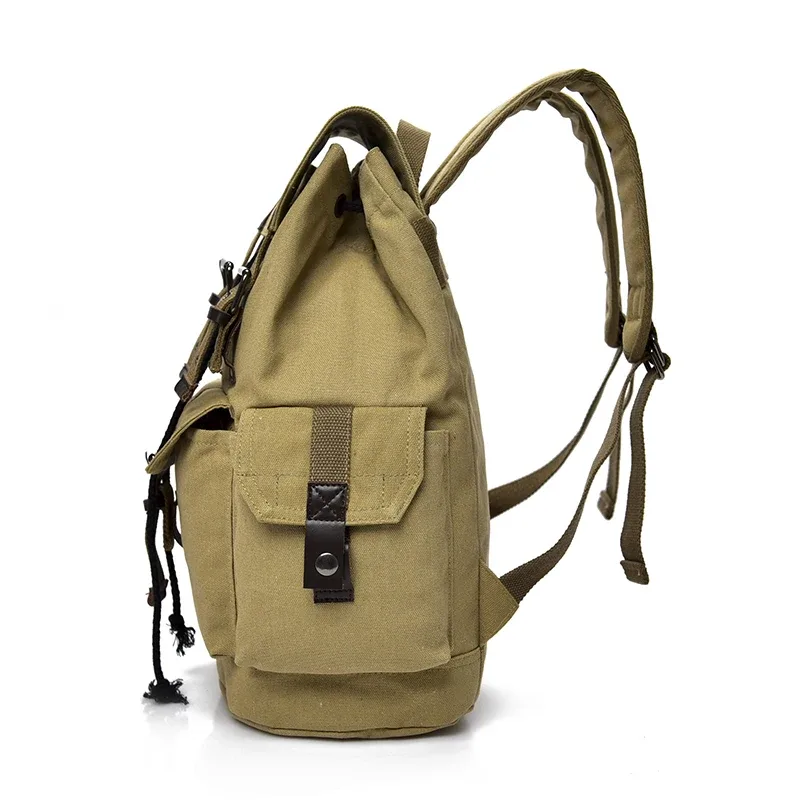 sac dos toile beige clair marron bandes horizontales verticales poche rabat bandoulière arquée préppy style jacquard