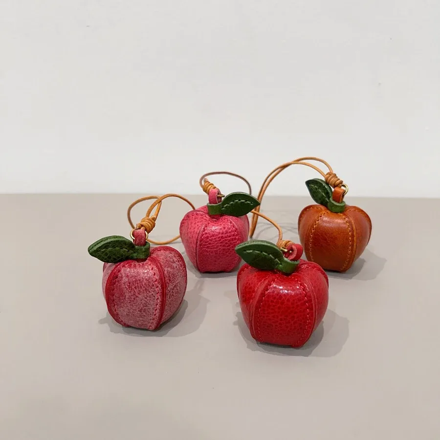 pendentifs en cuir véritable faits à la main pour sacs, sacs à main, sacs à dos, breloques mignonnes en cuir, accessoires porte-clés fruits