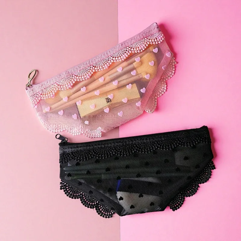 pochette de maquillage transparente en dentelle et maille à imprimé cœur coquette, en forme de culotte, mini sac de voyage portable, pochette de rangement pour maquillage, portefeuille.