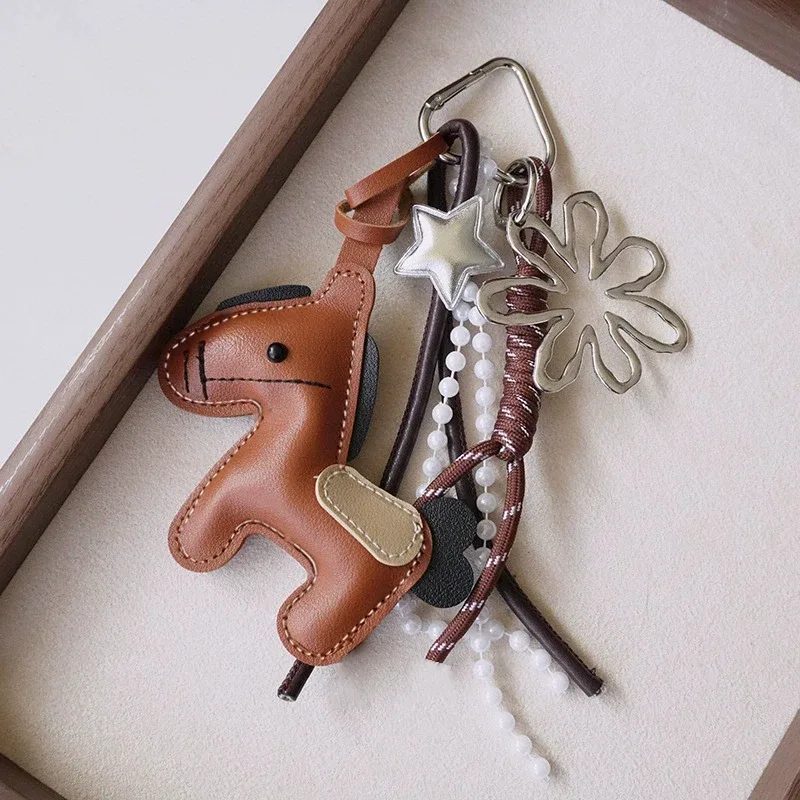 porte-clés en cuir pu avec pendentif nœud en peluche et corde tressée, accessoire de suspension pour téléphone portable et sac, décoration diy pour sac à dos