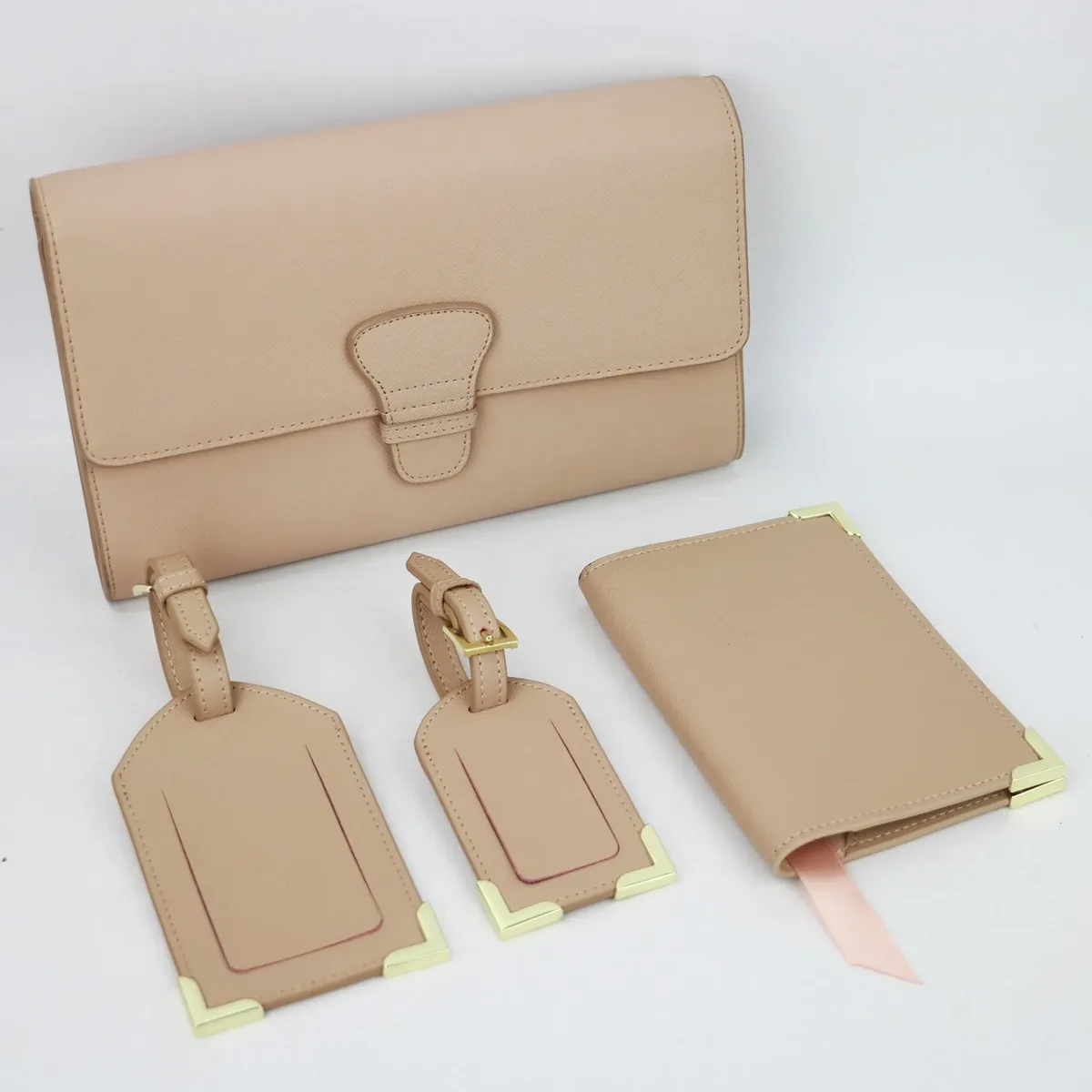 portedocuments cuirvachecuirsaffiano noirbeige glissiereboutons voyage identification passeport billets pièces lot deux ensembles compartiments intérieurs