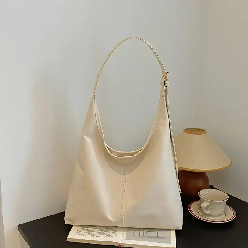 nouveau sac fourre-tout rétro pour femmes, grand sac à bandoulière, sac de navetteur simple, sac fourre-tout fait main