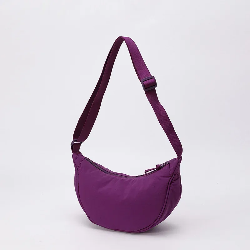 sac bandoulière polyvalent en nylon léger, durable et élégant, disponible en plus de 20 couleurs vibrantes pour un usage quotidien, les voyages et les sorties.