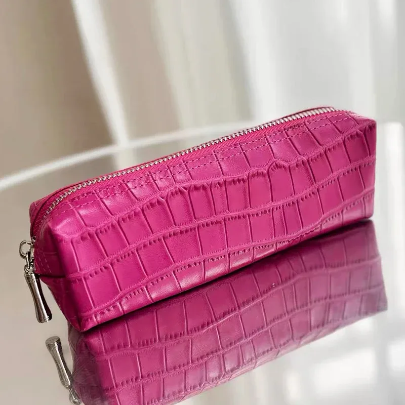 personnaliser les initiales première couche de peau de vache motif crocodile voyage mini pochette sacs de maquillage pour femmes concepteur de luxe 2026 nouveau dans le sac organisateur en cuir véritable