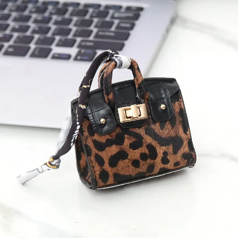 nouveau sac mini maison mignonne 2026, ornement suspendu tendance, sac de rangement multifonctionnel pour clés et écouteurs