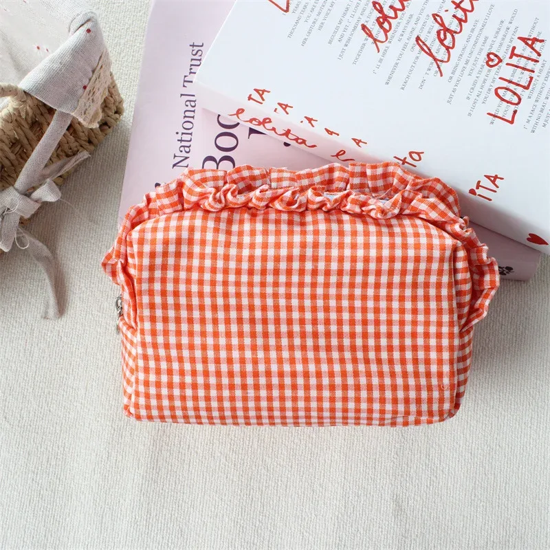pochette de maquillage personnalisée à volants en gingham, trousse de toilette avec nom personnalisé, cadeau pour les demoiselles d'honneur