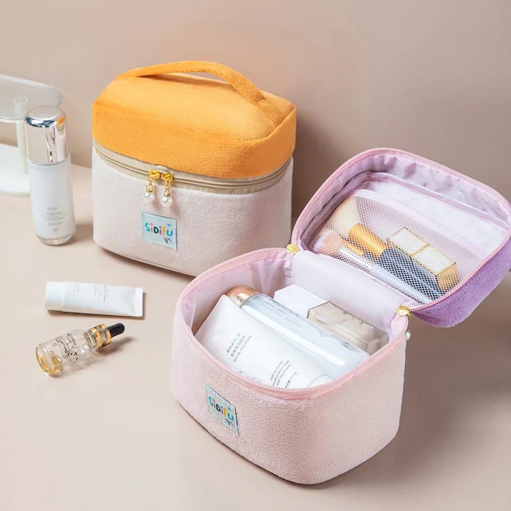 sac de rangement de cosmétiques de voyage pour femmes, fourre-tout mignon, pochette de maquillage de toilette de grande capacité, sac carré portable à fermeture éclair pour peluches