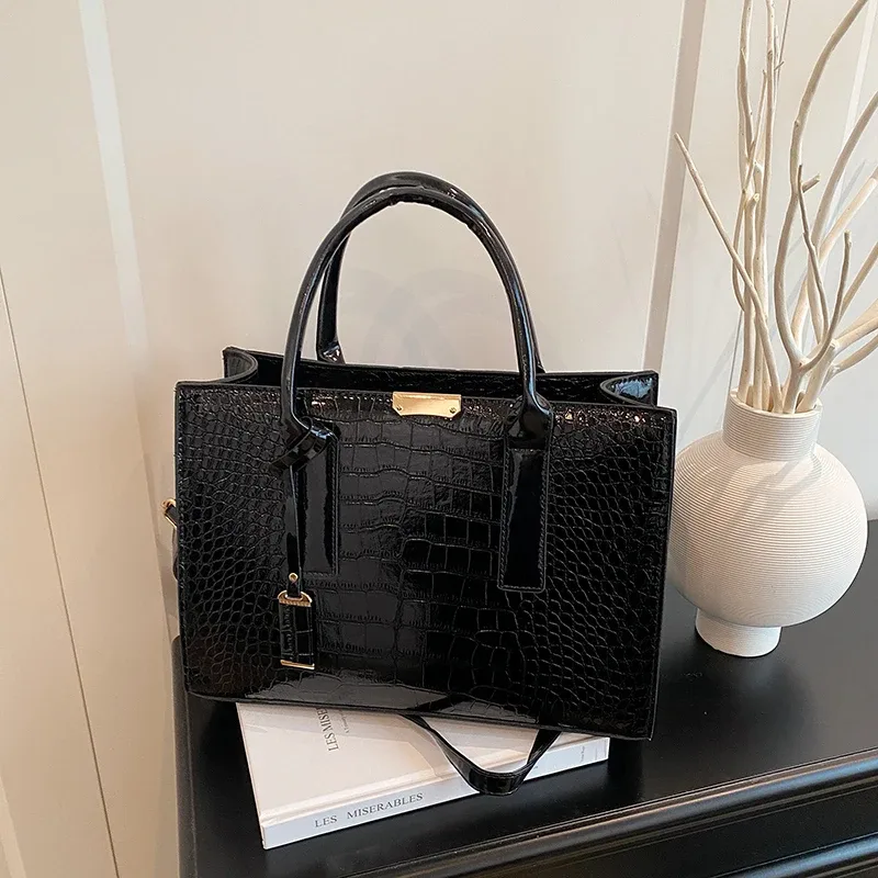 Sac à bandoulière Crocodile en cuir verni pour femmes, sacoche de bonne qualité pour dames