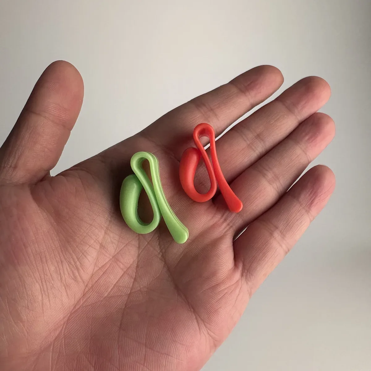 crochets muraux pour sacs - organiseurs de clés en plastique faciles à installer pour sacs à main, empêchent la perte de clés, durables et légers, polyvalents s
