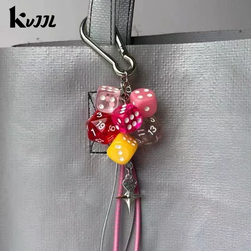 porte-clés dés irréguliers vintage, breloque de sac, personnalité y2k, boucle à nœud en fer en métal, nouveauté, sac à dos, accessoires de décoration, cadeau