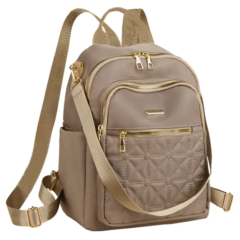 sac à dos élégant en nylon matelassé pour femmes, sac à dos avec quincaillerie dorée, sac à bandoulière multi-emplacements pour les activités de voyage et de shopping décontractées
