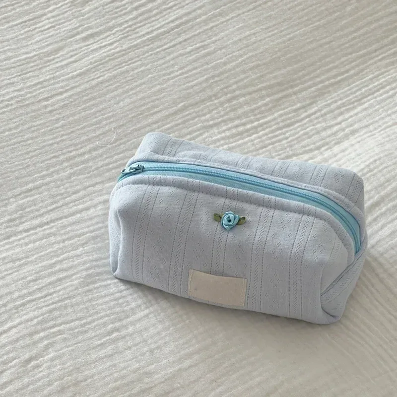 trousse de maquillage florale matelassurera avec fermeture éclair, trousse de toilette à imprimé floral mignon, trousse de rangement pour pinceaux de maquillage, trousse à cosmétiques de grande capacité
