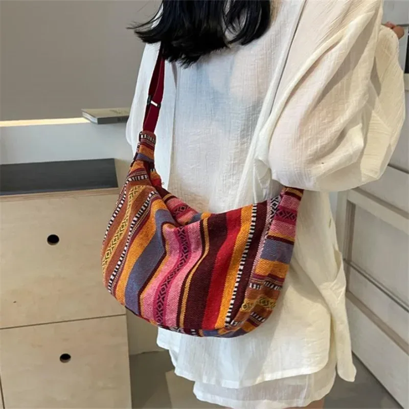 sac à bandoulière de style tribal, bandoulière pliable avec fermeture à glissière, motif rayé, thème drapeau, bord lavable à la main, doublure peinte