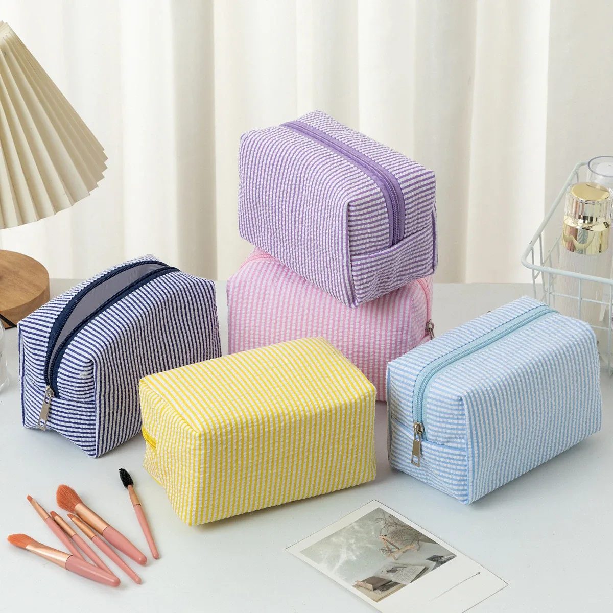 sac à main cosmétique rayé pour femme, pochette de maquillage portable à fermeture éclair, trousse de toilette en poudre pour filles, nouvelle collection