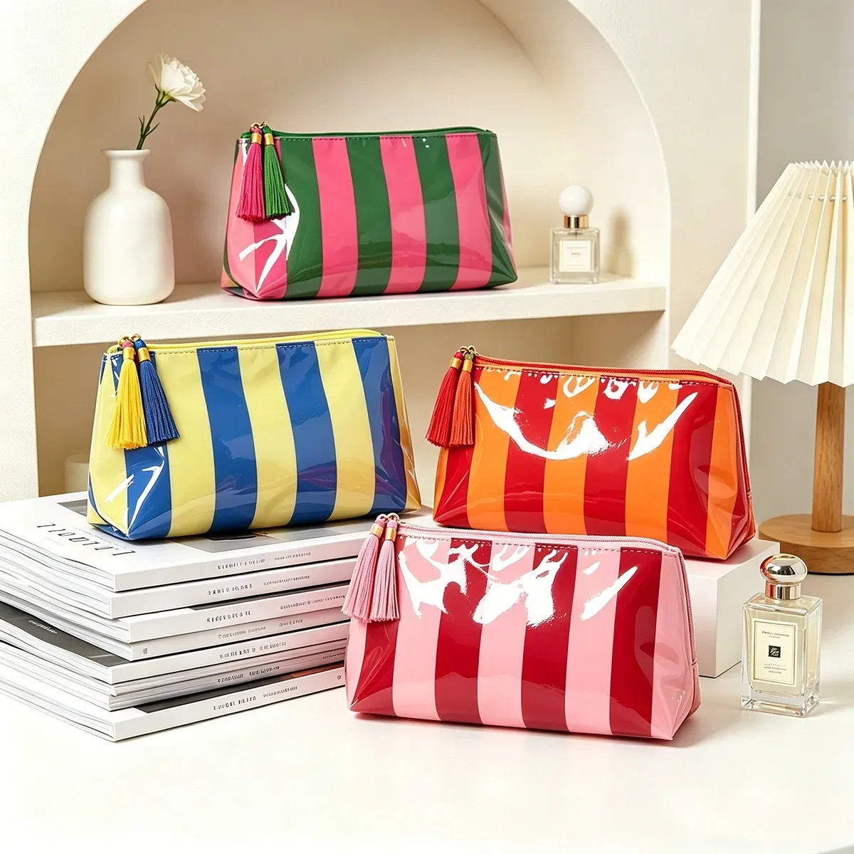 trousse de maquillage de voyage, pochette cosmétique imperméable à rayures pour femmes et filles, trousse de toilette portable, sacs de protection solaire pour la plage et les voyages quotidiens