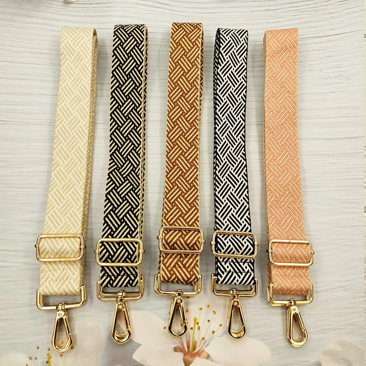 ceinture sac tissu motif diagonal beige noir rose polyvalente voyage remplacement facile durabledurable produits chimiques environnement respectueux