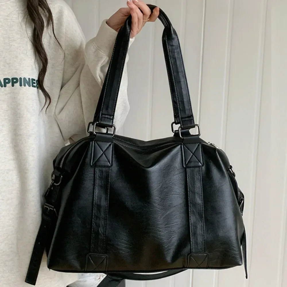 sac de voyage simple et imperméable, grande capacité, sac de sport en nylon pour les trajets quotidiens, sac fourre-tout décontracté et simple pour le quotidien