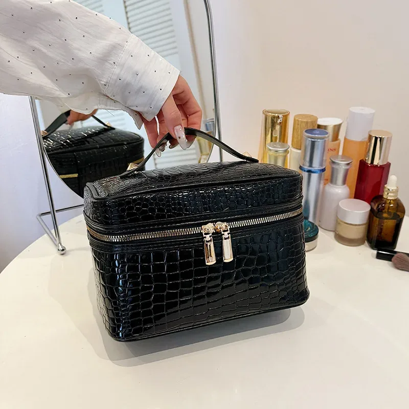 sac de maquillage à grande capacité à motif crocodile, sac de rangement cosmétique pour homme et femme, trousse de toilette, style nordique, matériau pu
