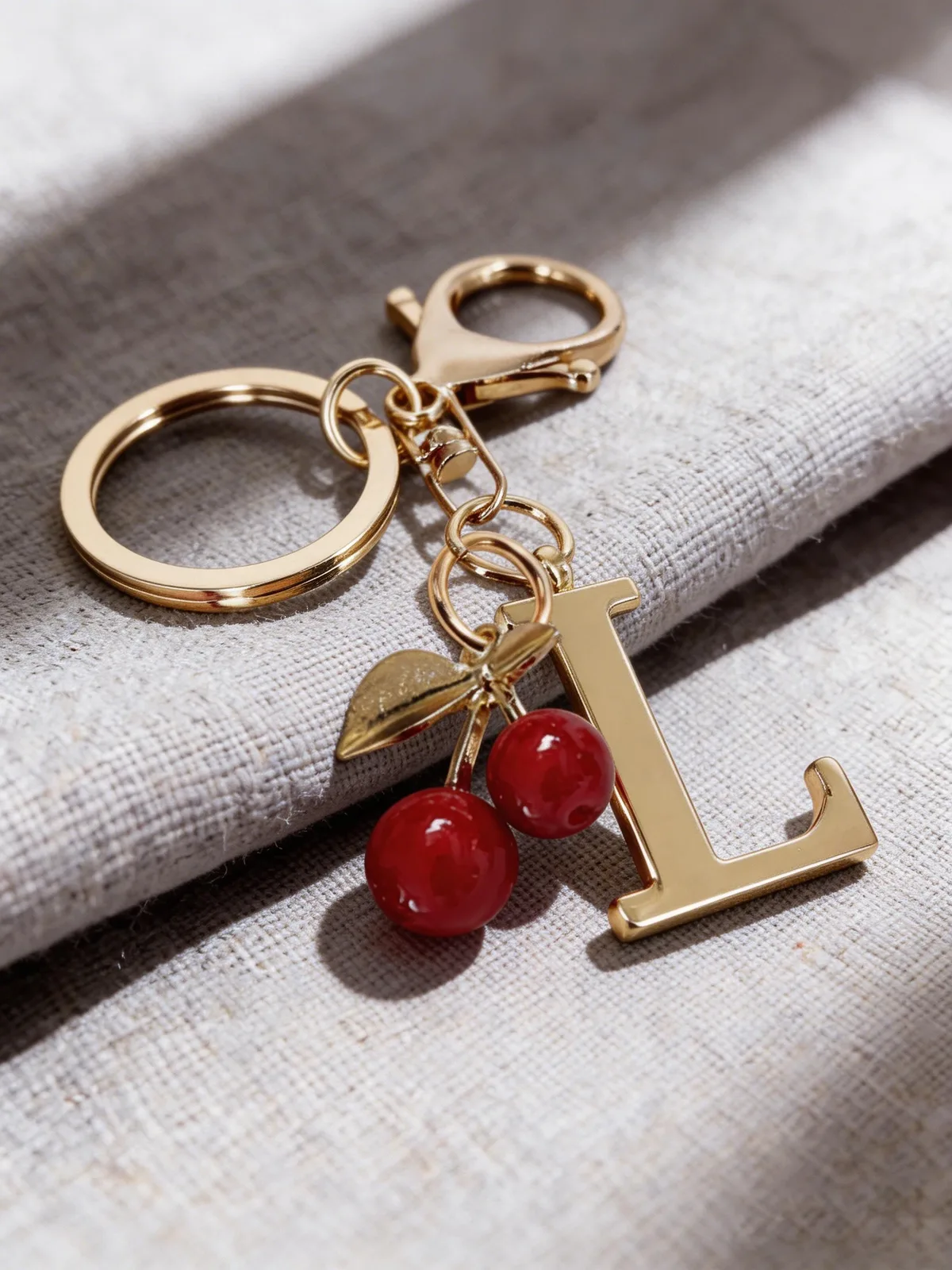 porte-clés élégant en or de qualité supérieure, pendentif 3d alphabet a-z, accessoire cœur rouge, anneau de porte-clés argenté tendance, pour sac/ordinateur portable