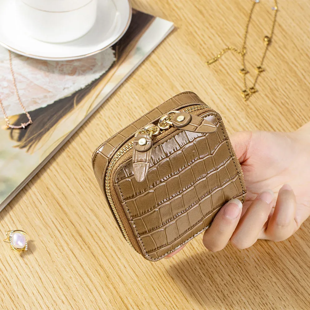 organisateur bijoux cuir crocodile marron noir beige velours brun compartiments pliable extensible cosmétiques pliant rangement voyage