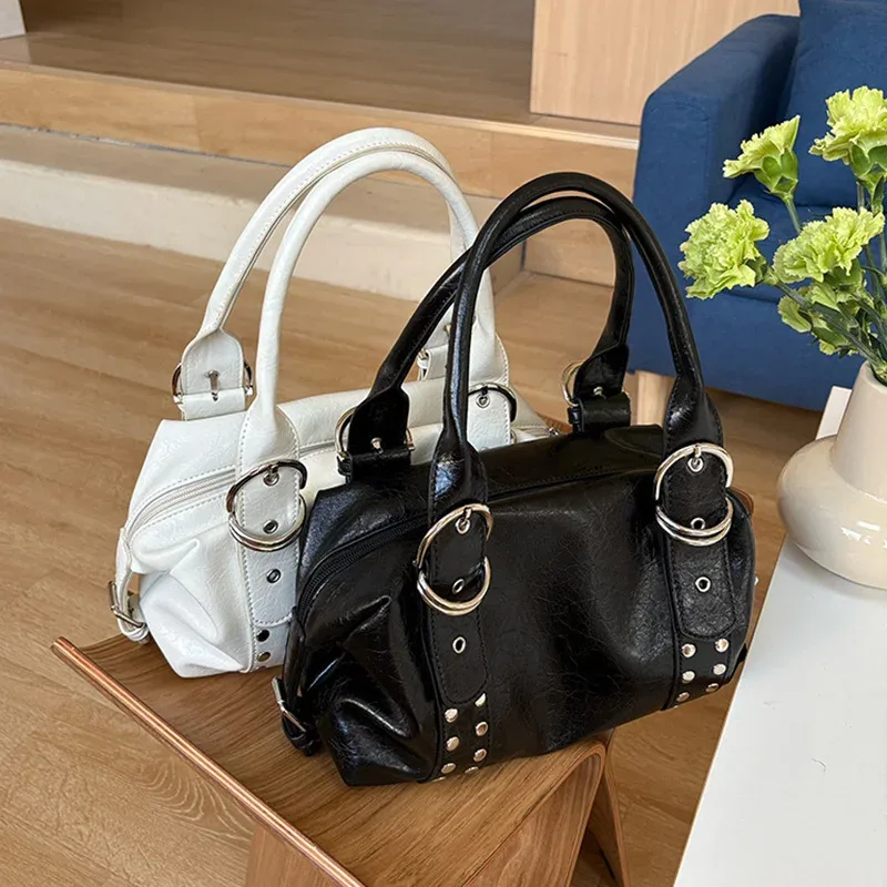 sac à bandoulière en cuir pu pour femmes, style vintage, grande capacité, sac à main à rivets de haute qualité, à la mode, pour usage quotidien, sac de moto y2k
