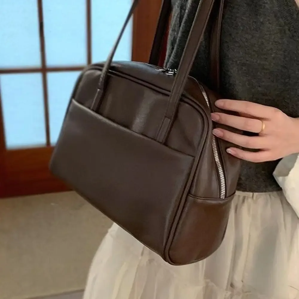 nouveau sac à bandoulière en cuir pu grande capacité avec pendentif sacs à bandoulière sac fourre-tout femmes