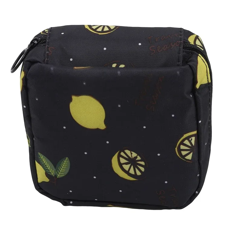 trousse toilette nylon imprimés animaux bleu rose noir blanc pastel voyage maquillage cosmétiques organiseur écouteurs monnaie