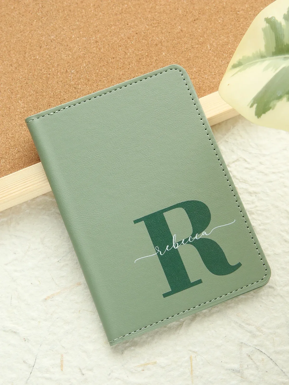 housse de passeport personnalisée avec nom et initiales, porte-passeport chic personnalisé, cadeau de voyage unique pour mariage, anniversaire, accessoires