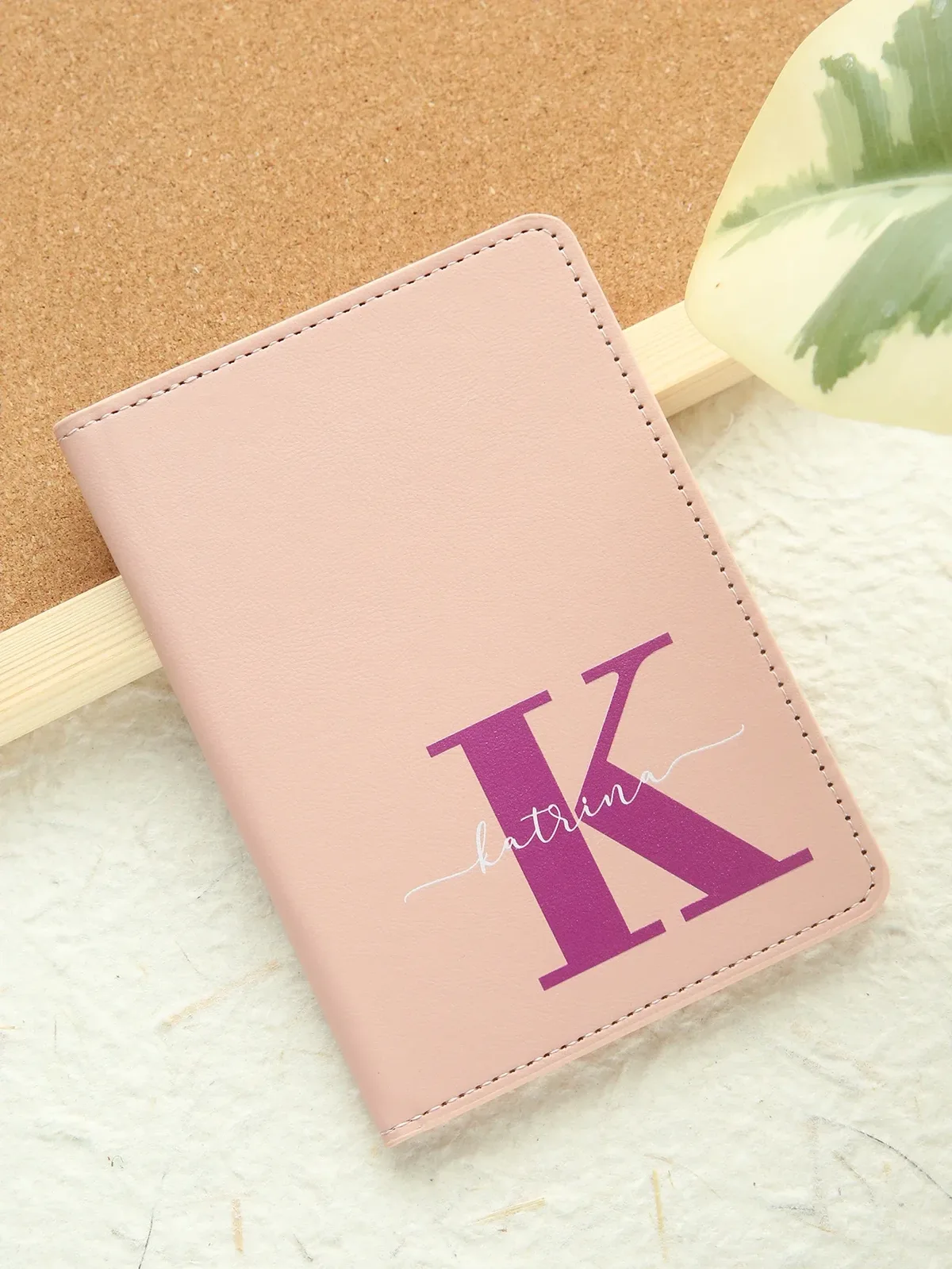 housse de passeport personnalisée avec nom et initiales, porte-passeport chic personnalisé, cadeau de voyage unique pour mariage, anniversaire, accessoires