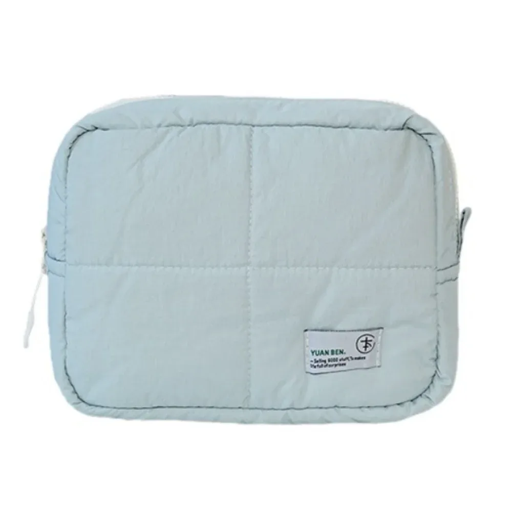trousse de maquillage matelassée carrée type puffer, pochette cosmétique souple couleur unie, sac de rangement pour soins de la peau, voyage