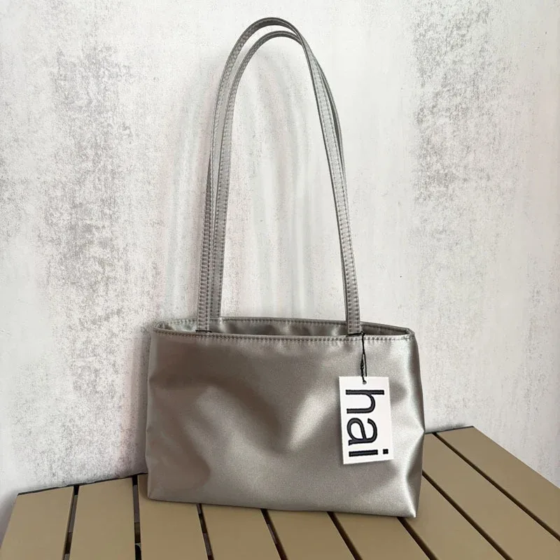 sacs à bandoulière de luxe en soie pour femmes, sac carré sous les bras, sac de banlieue de marque célèbre, fourre-tout macaron de couleur contrastée