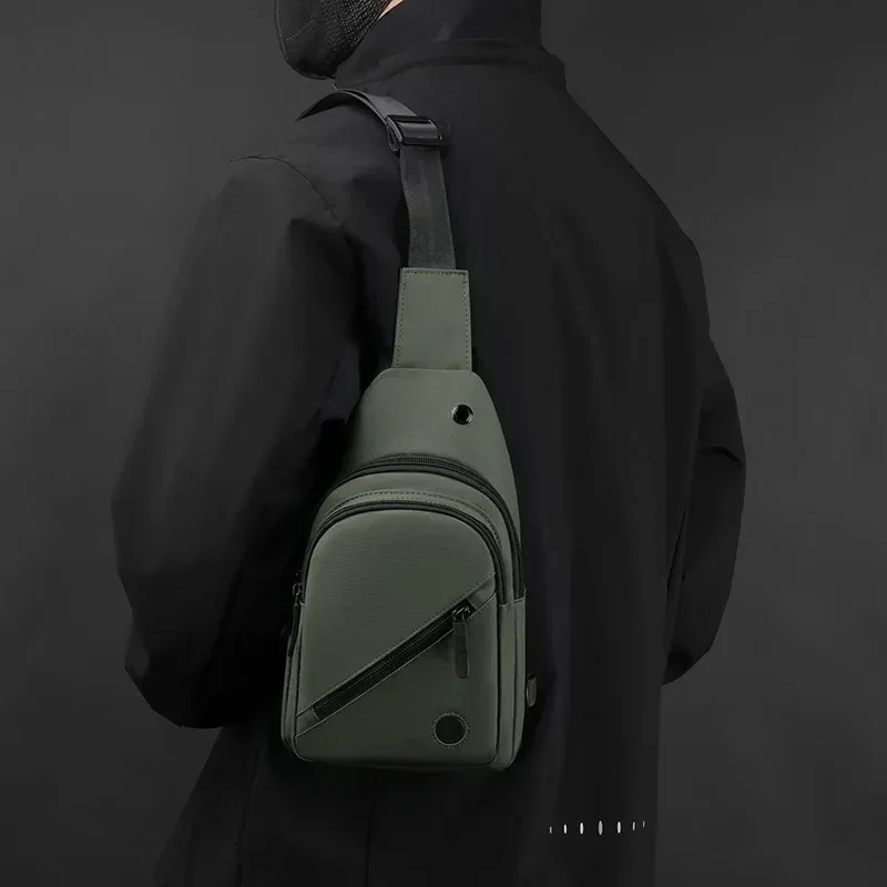 sac de poitrine léger pour hommes, sac à bandoulière décontracté en nylon, sac à bandoulière polyvalent de randonnée pour les sports de plein air et les déplacements quotidiens